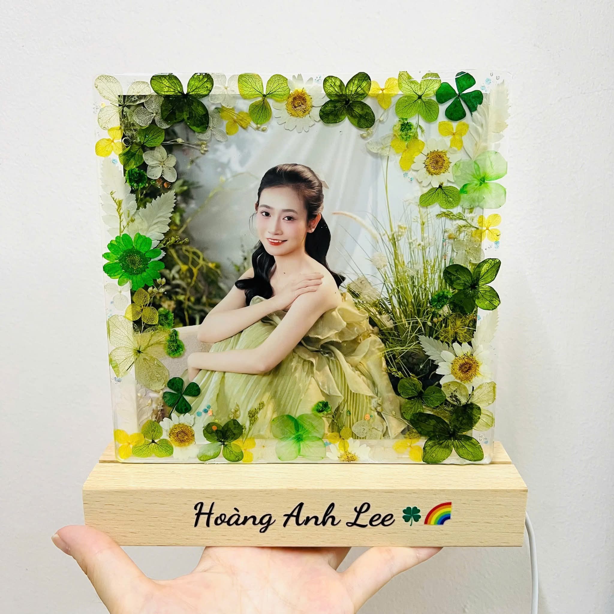 VeryMe”s - quà tặng ĐỘC ĐẸP LẠ Facebook ad