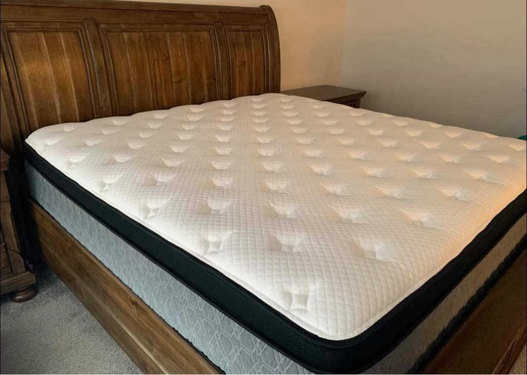 Michael Hudson Facebook ad: King Firm Mattress HALF off - 25 Down