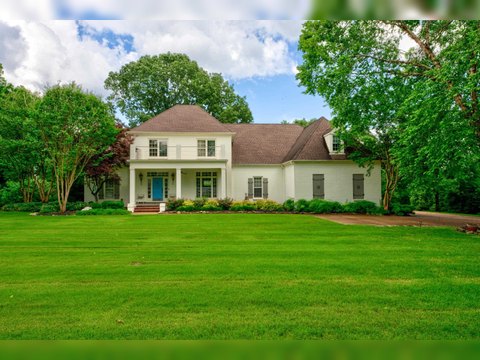 Ashley Wisch Facebook ad: 660 N Reid-Hooker Rd
