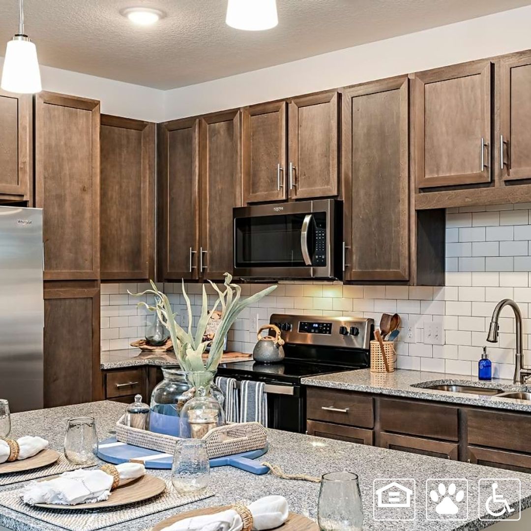 Aspire at SilverLeaf Facebook ad: 2 Months Free on Base Rent!
