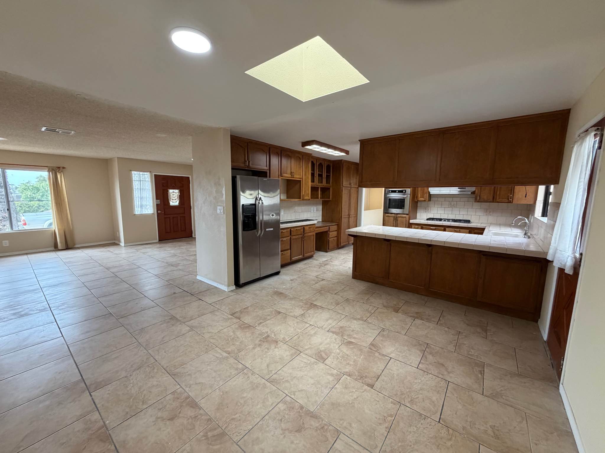 George Zambrana Facebook ad: 4 Beds 4 Baths - House