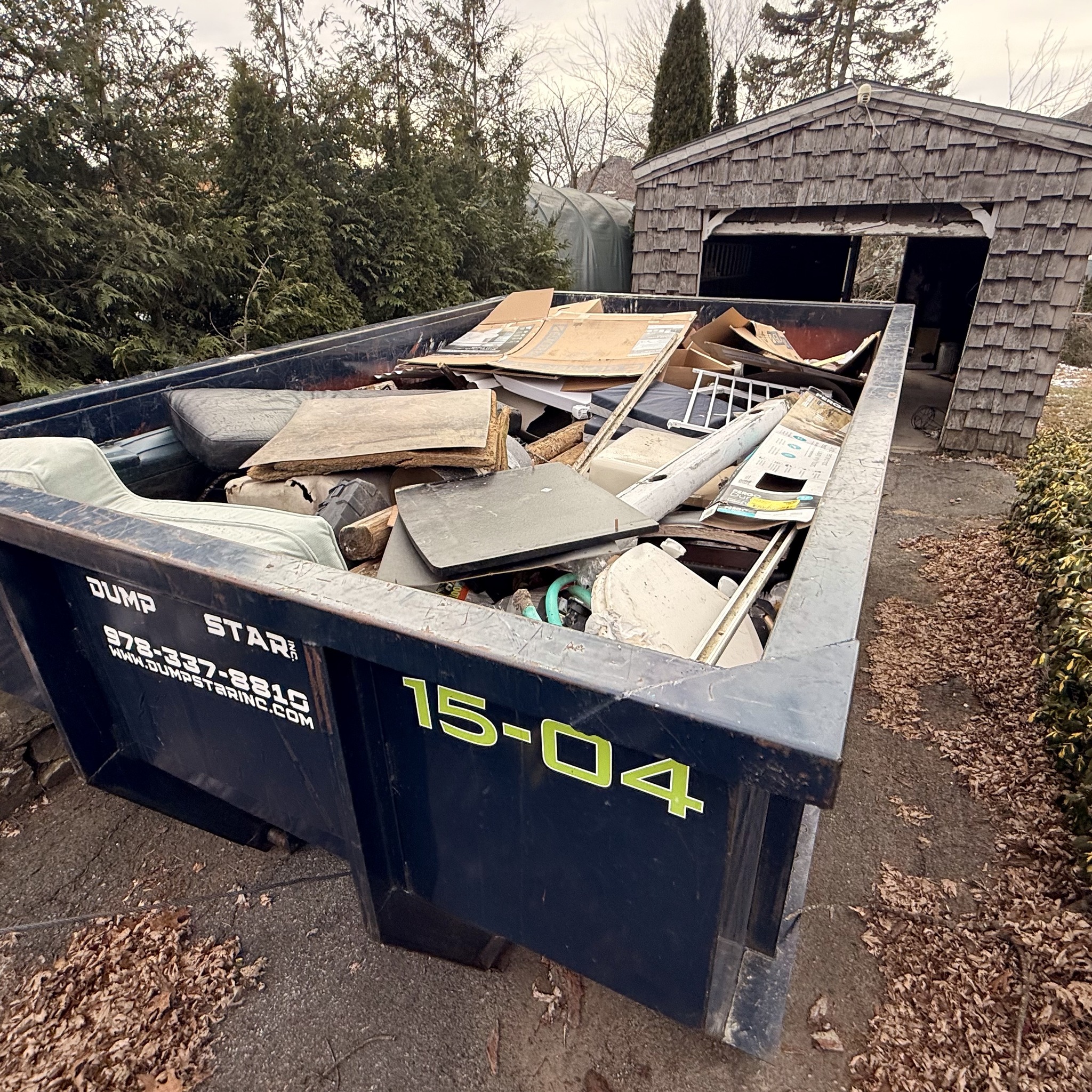 Dumpstar inc. Dumpster rental/Junk removal Facebook ad: Quick Dumpster Rentals