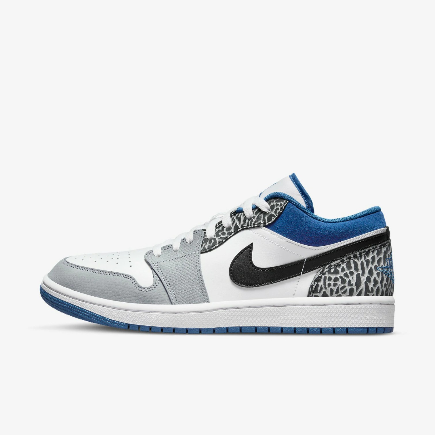 Sneakers Online Facebook ad