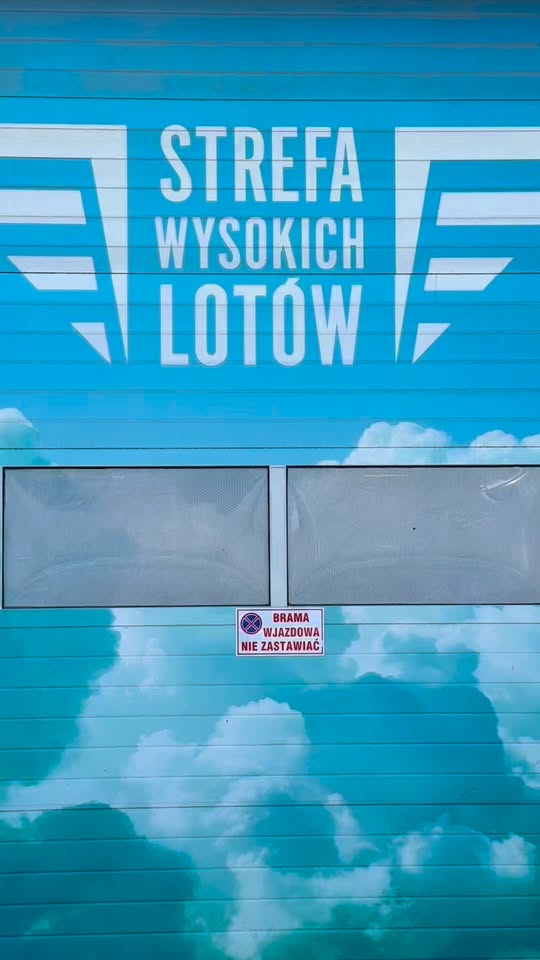 Strefa Wysokich Lotów Facebook ad: Zajęcia dla młodzieży!