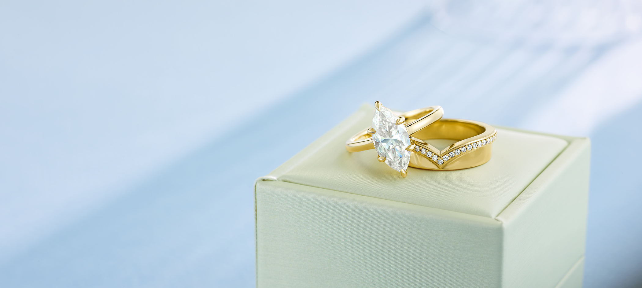 Everglow Jewelry Facebook ad: Tampa Jewelry Store | Custom Jewelry Design - Everglow…
