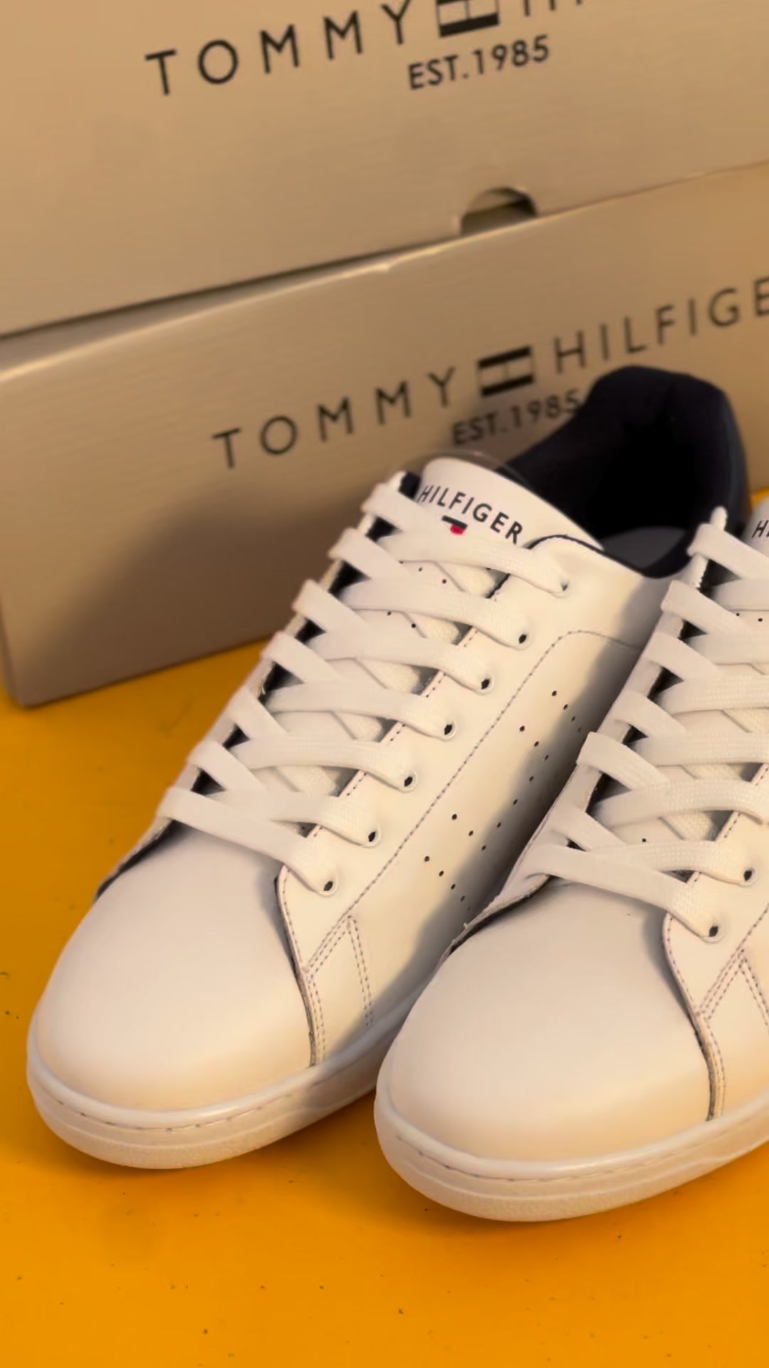 TRUST Shoes Plus Facebook ad: Basket TM Hommes