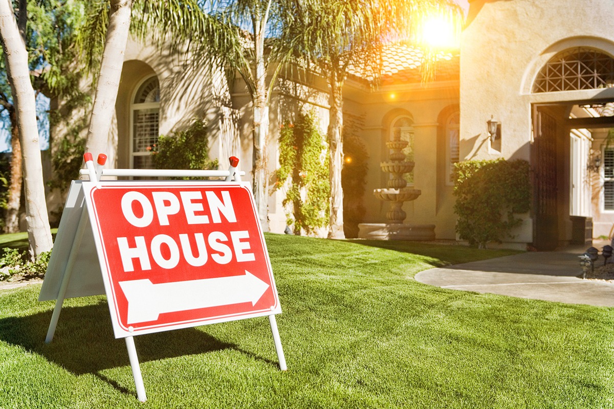 Calling DFW Home Facebook ad: The Importance of Home Staging