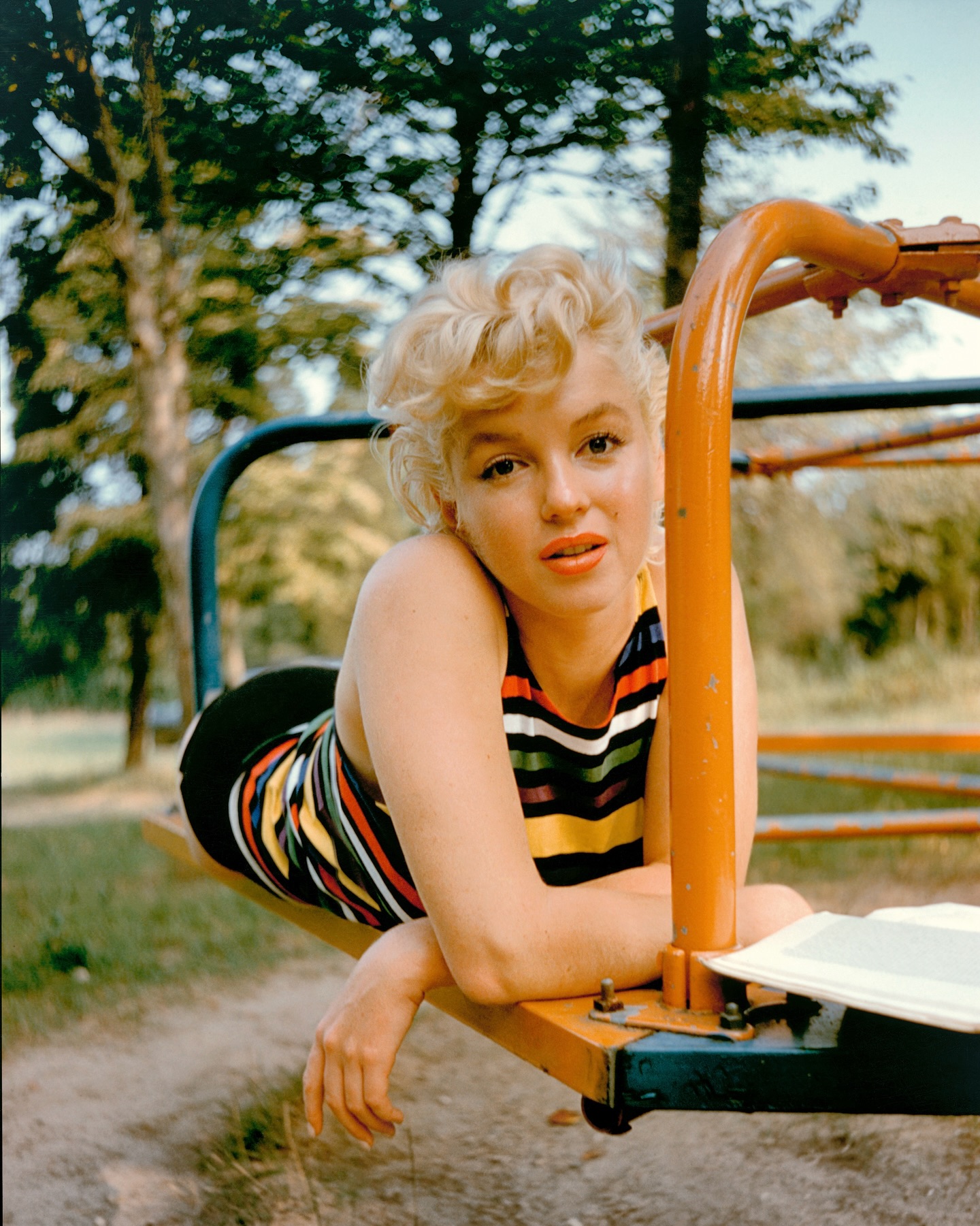 ACC Art Books Facebook ad: 17 legendary photographers.