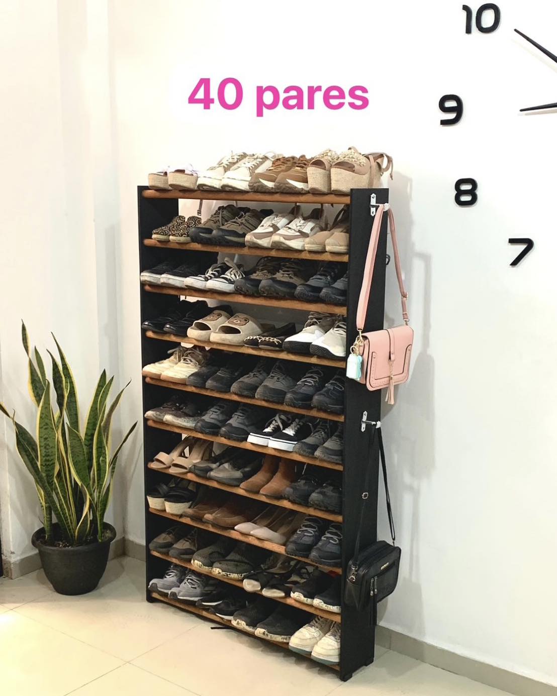 Tienda Virtual LT Facebook ad: mueble organizador de calzado en madera genuina
