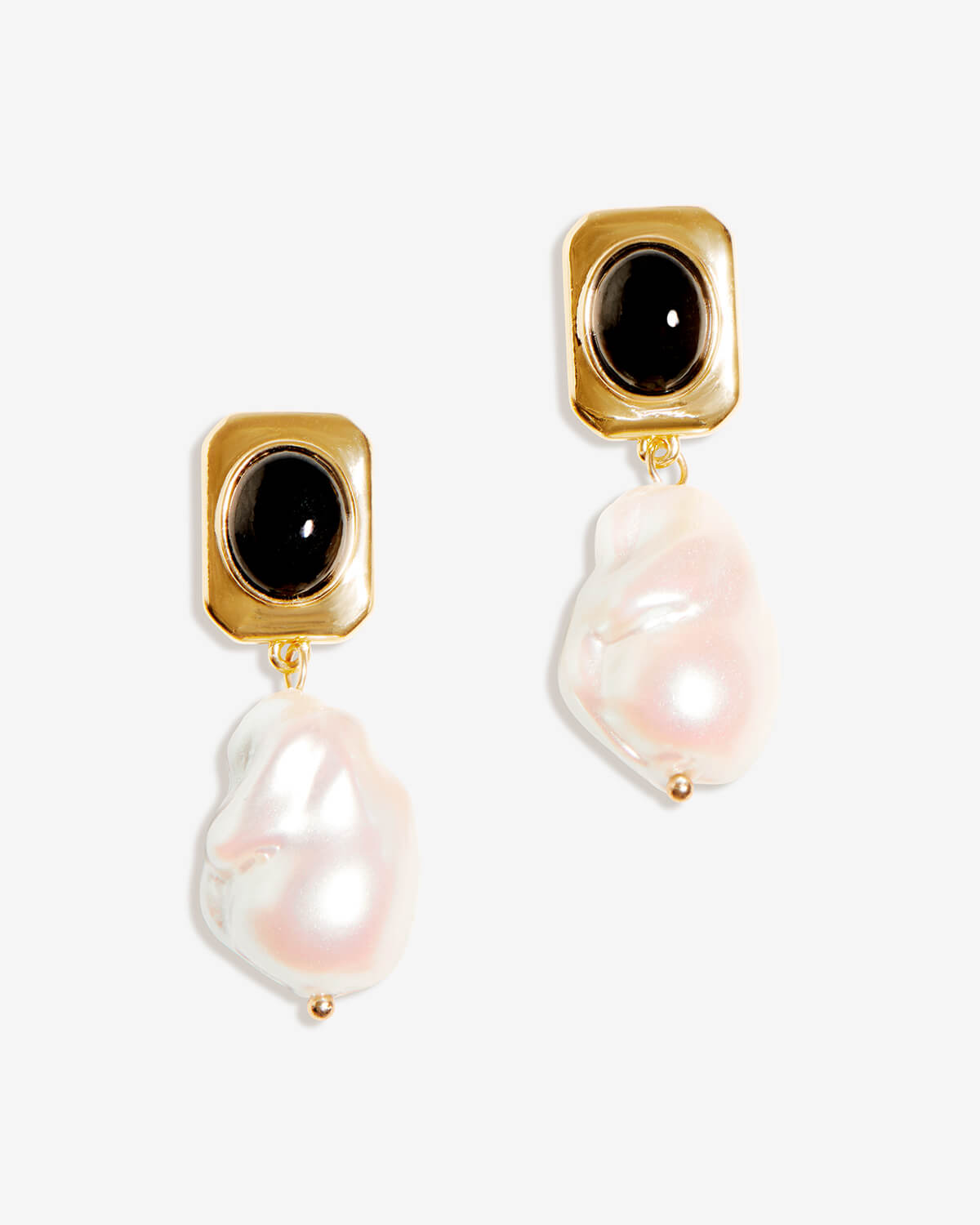 Glambou_Official Facebook ad: Designerschmuck, exklusiv bei Glambou