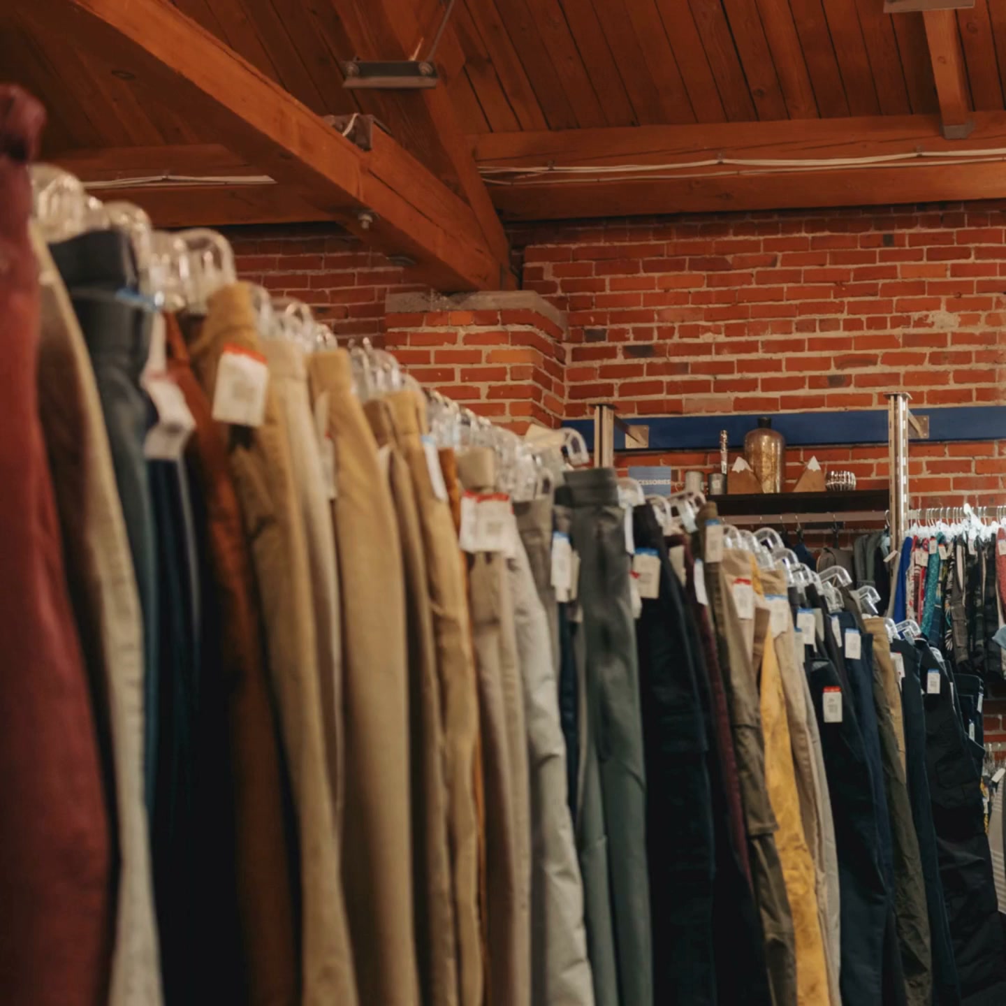 Evergreen Goodwill Facebook ad: Rare styles, rare impact