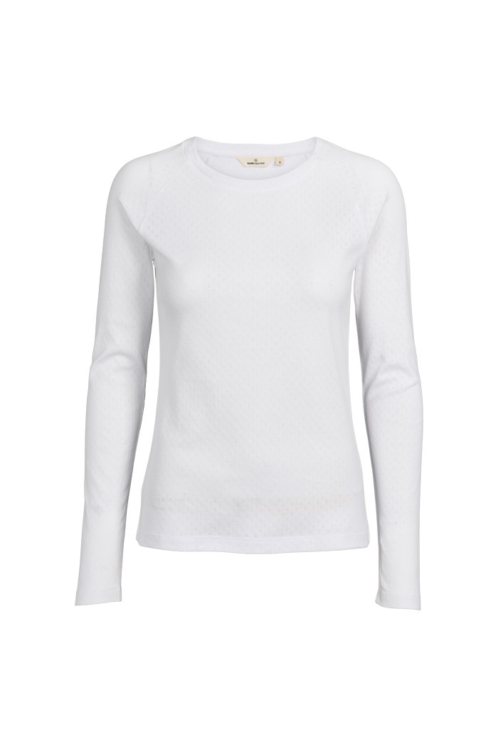 Basic Apparel Facebook ad