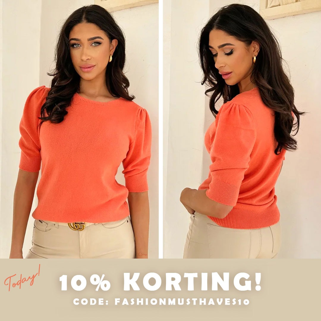 Fashion Musthaves Facebook ad