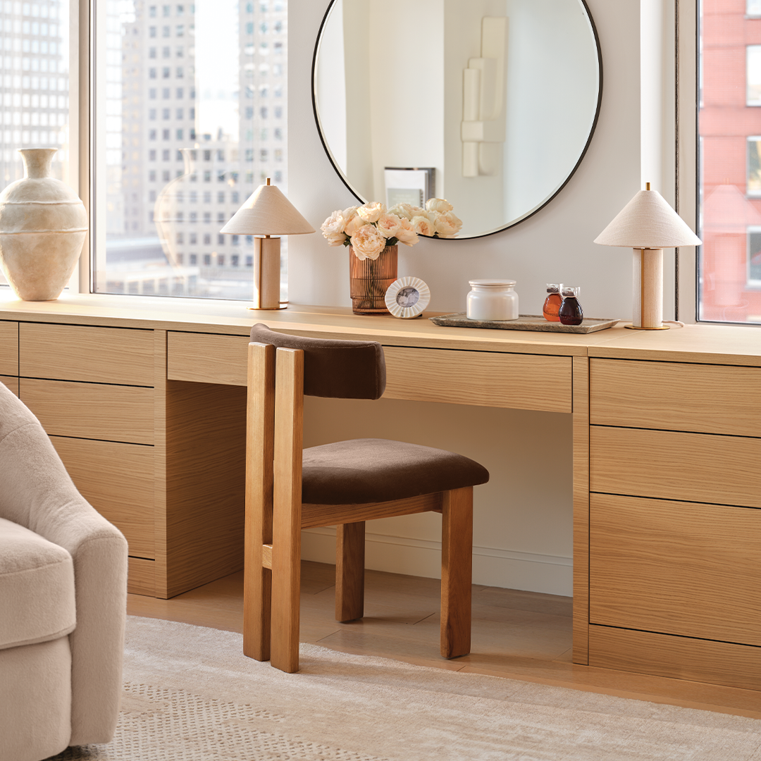 Crate and Barrel Facebook ad