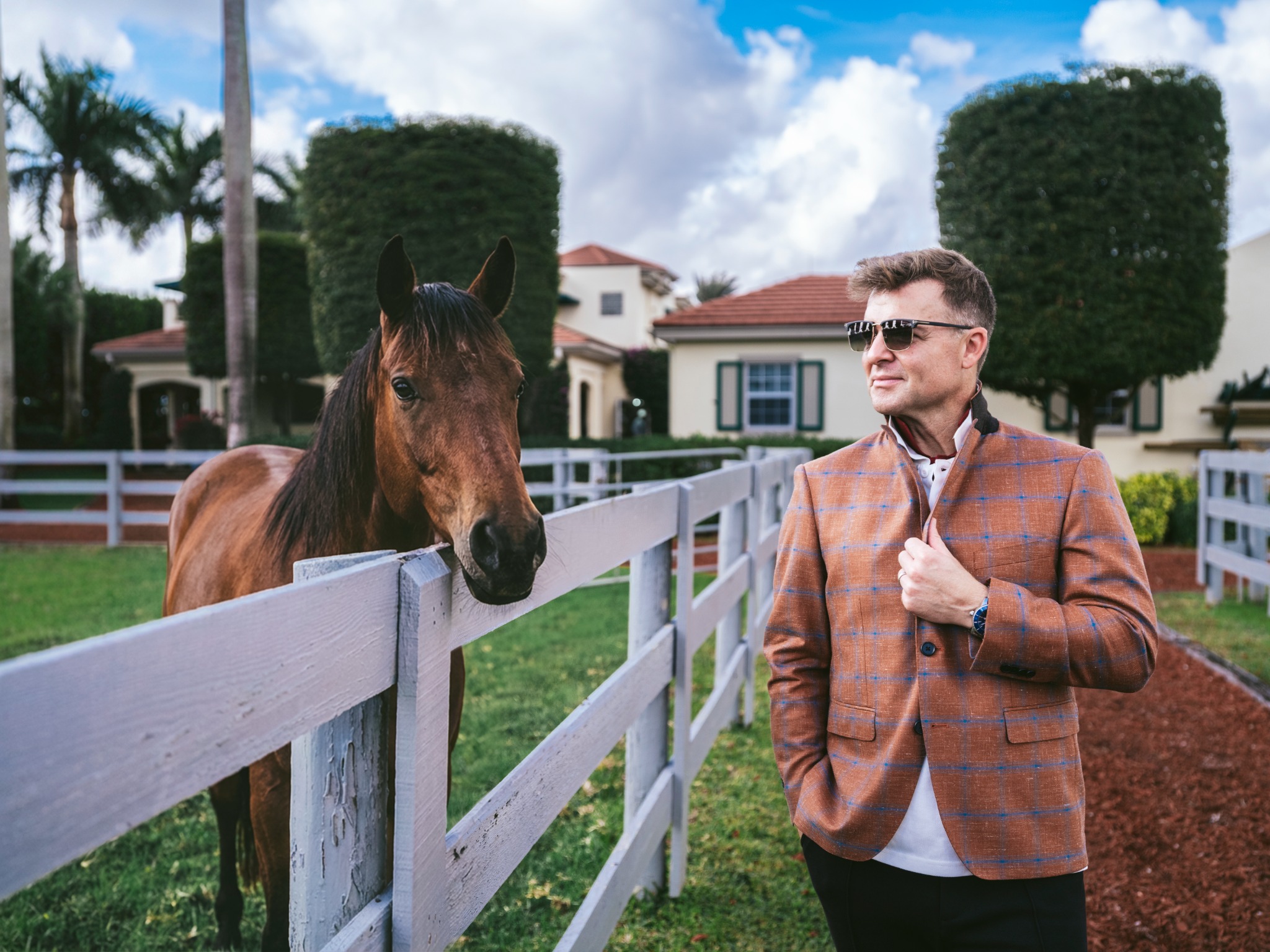 Luxe Collective at Wellington Facebook ad: Be first to luxury drops, curated edits, and…