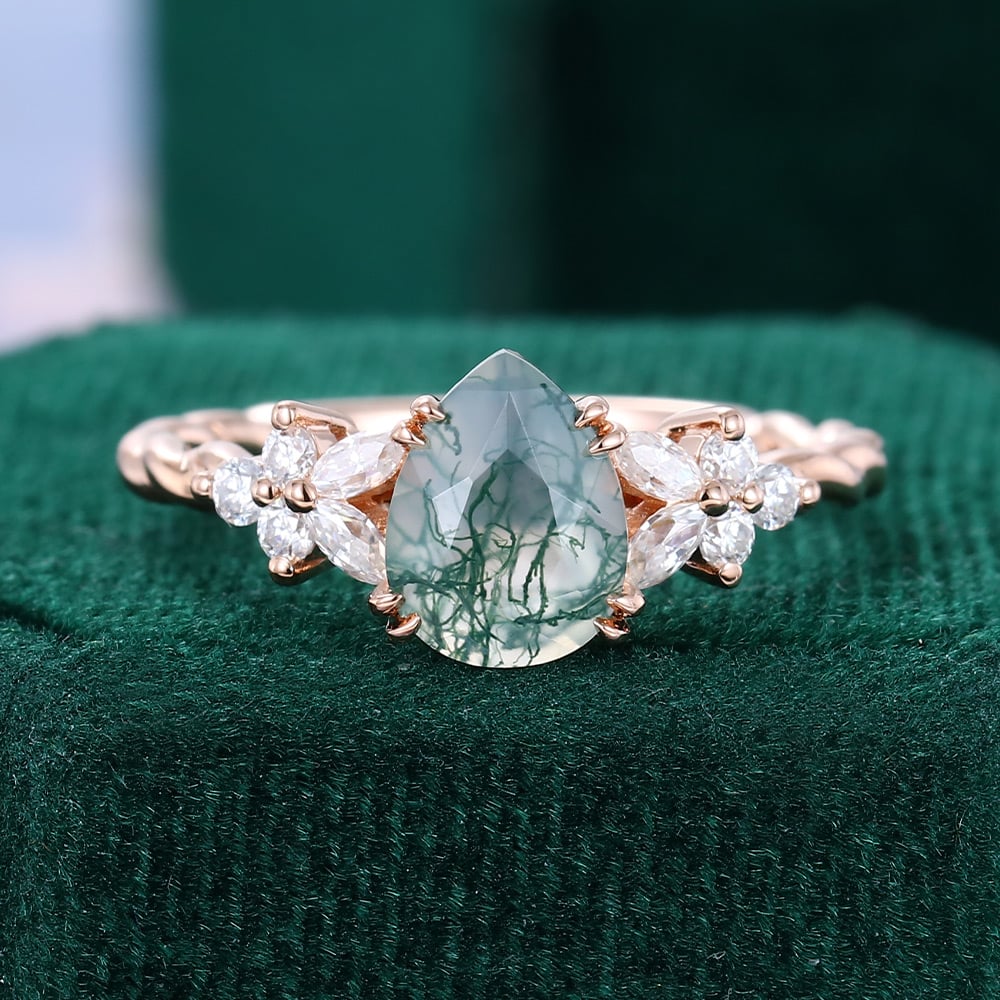 Molly Jewelry USA  Facebook ad