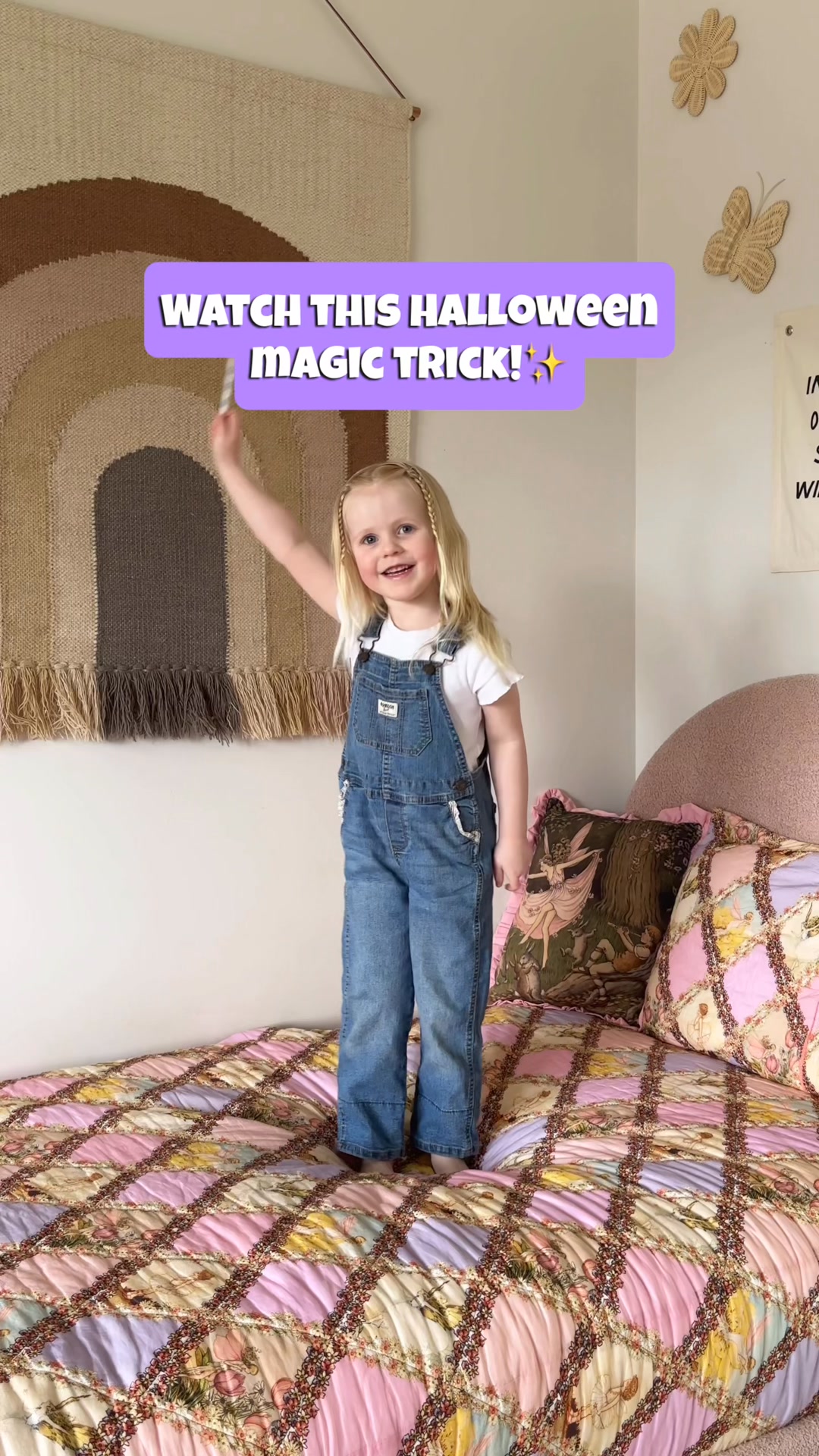 Olli Ella Facebook ad: Magical Halloween Friends That Glow!