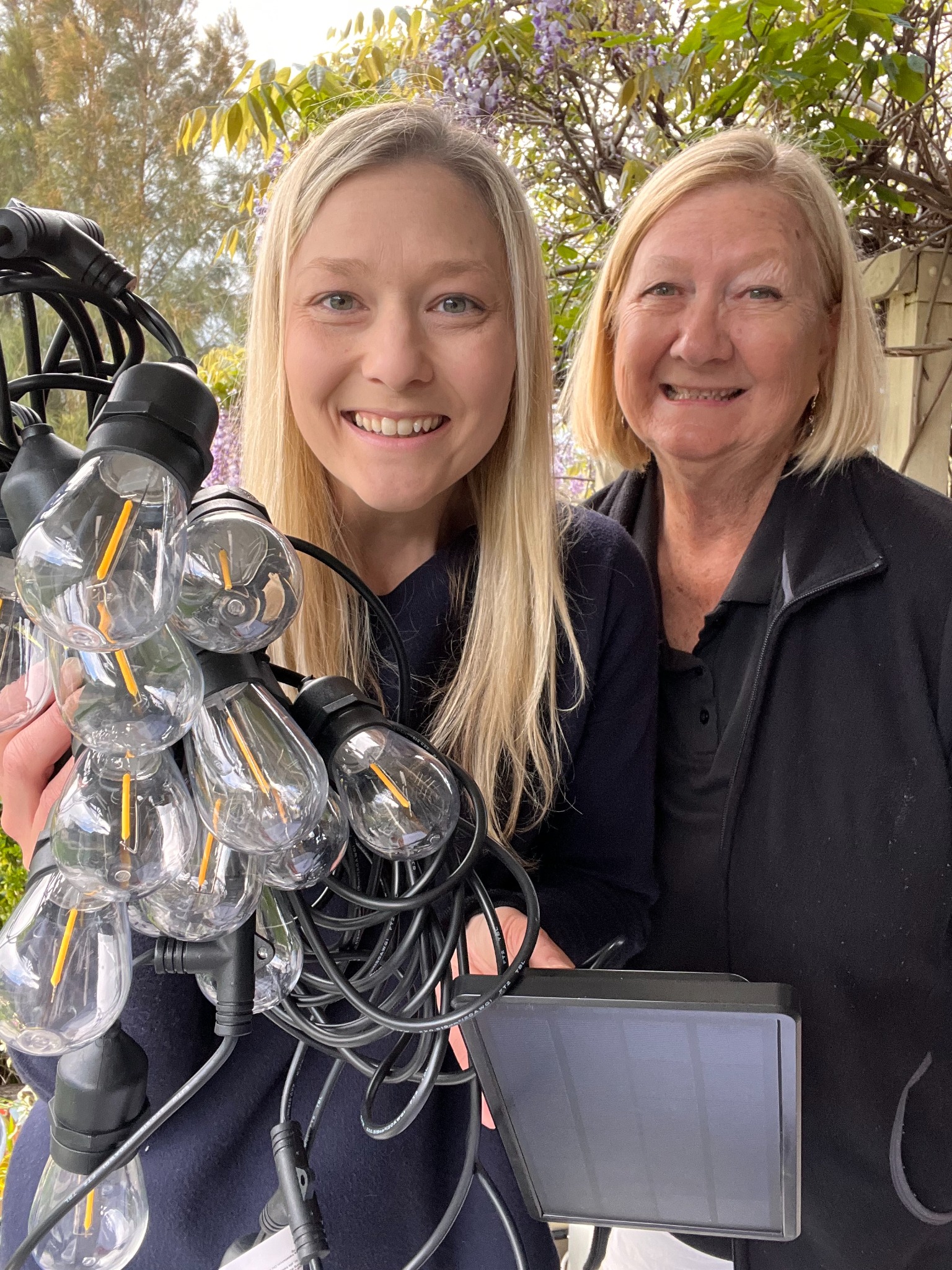 Garden Light Reviews Facebook ad
