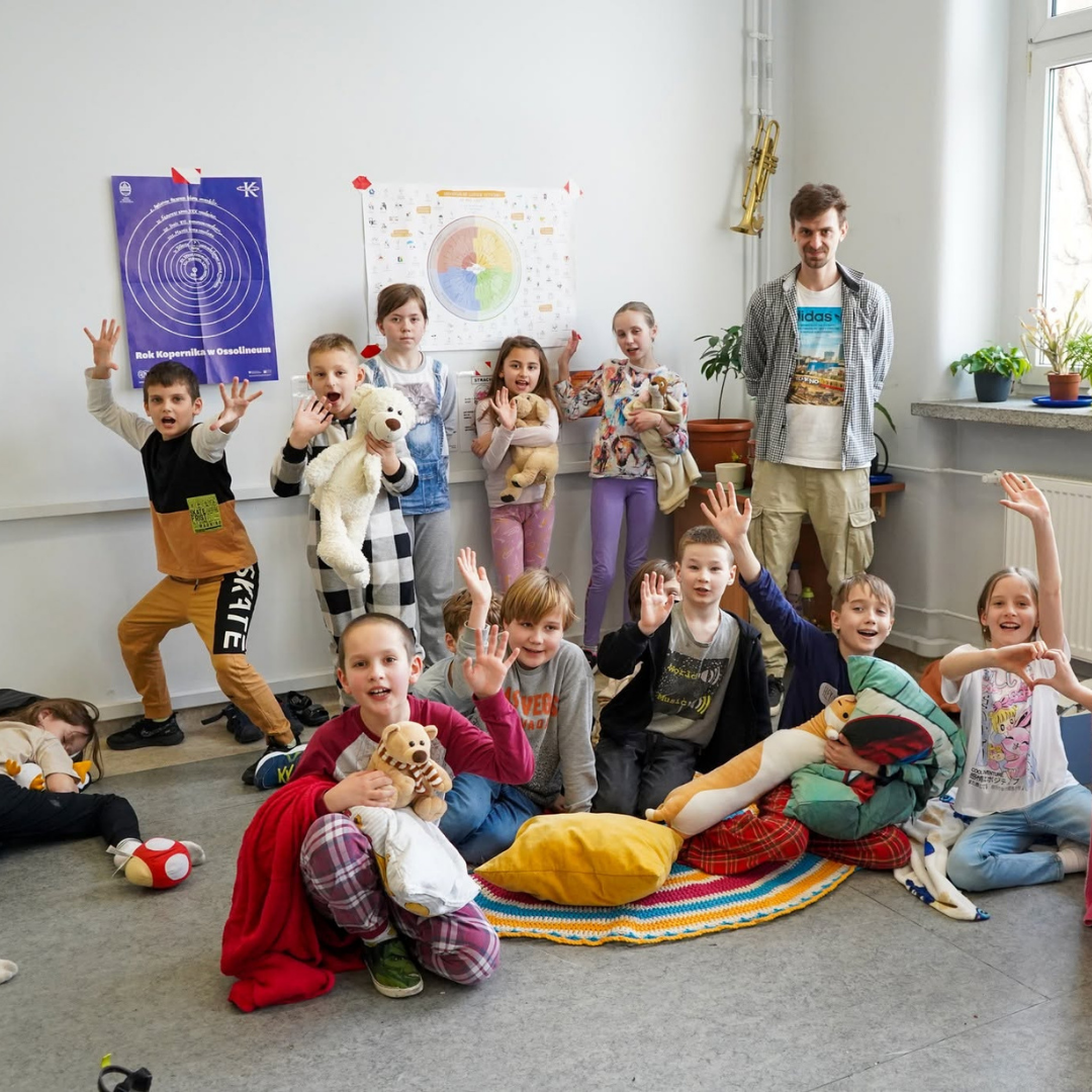 Szkoła Podstawowa Edukacja Facebook ad: Twoje dziecko nie czuje się dobrze w obecnej…
