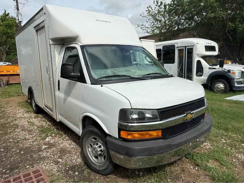 Shadi Khorsandi Facebook ad: 2021 chevy 3500 box truck