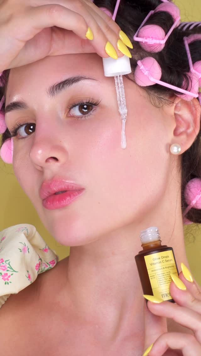 MiiN Korean Cosmetics Facebook ad: Llevo semanas obsesionada con esta rutina glass skin…