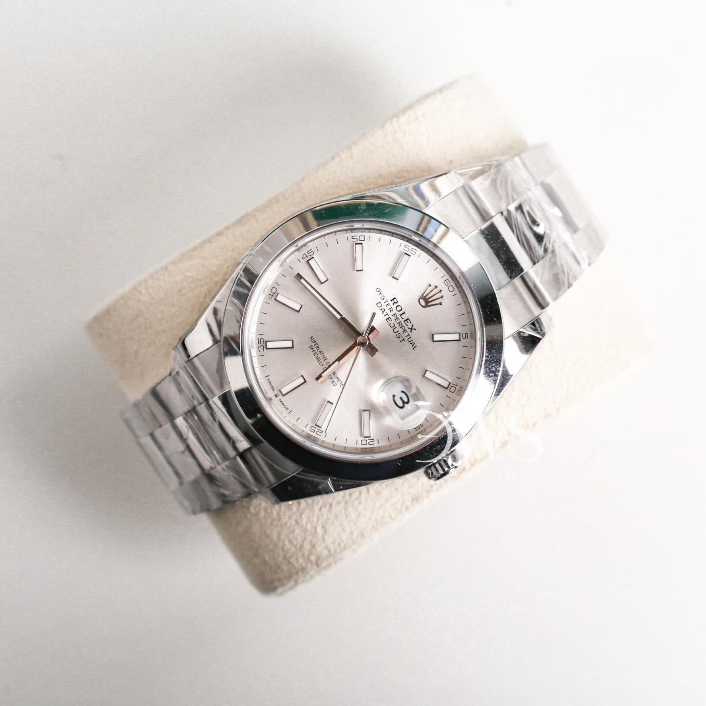 Dewatch safe Consign Facebook ad