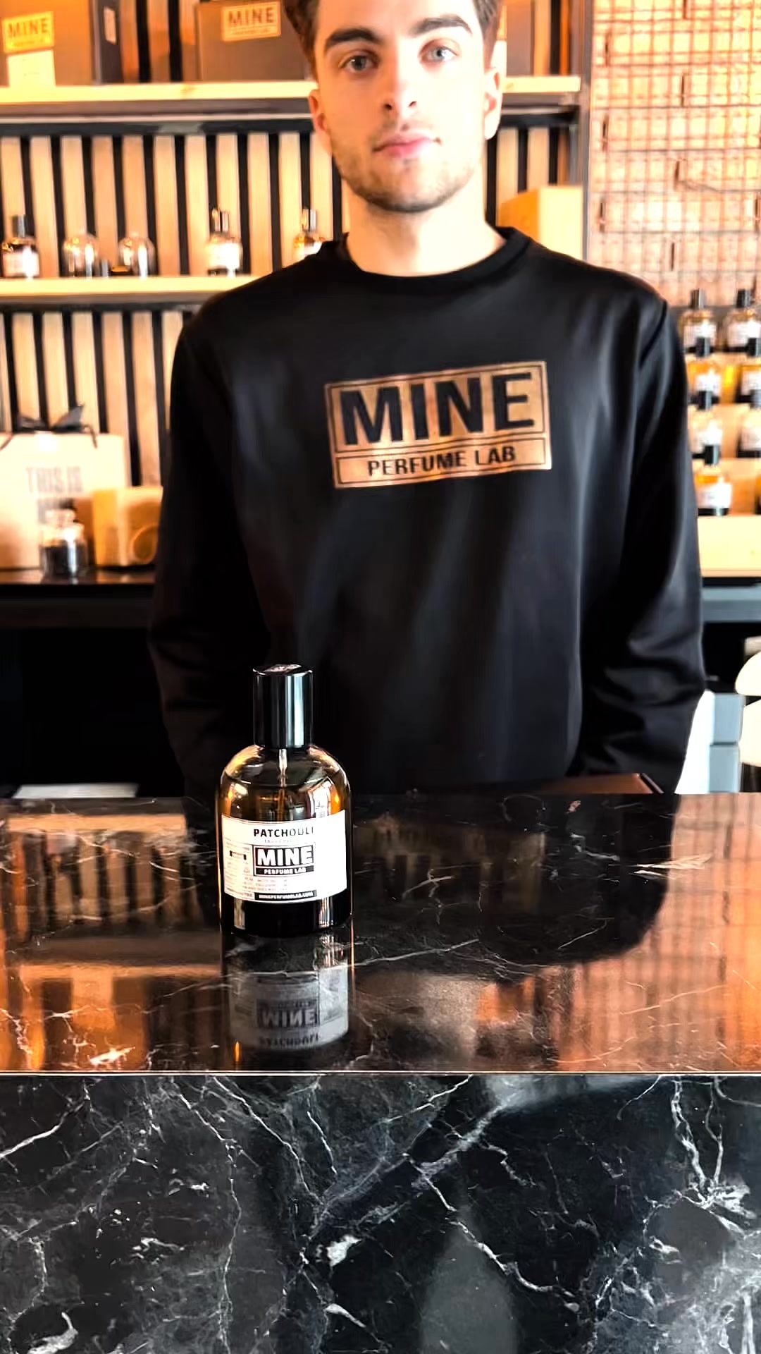 MINE Perfume Lab Facebook ad: Profumi Artigianali Fatti a Mano