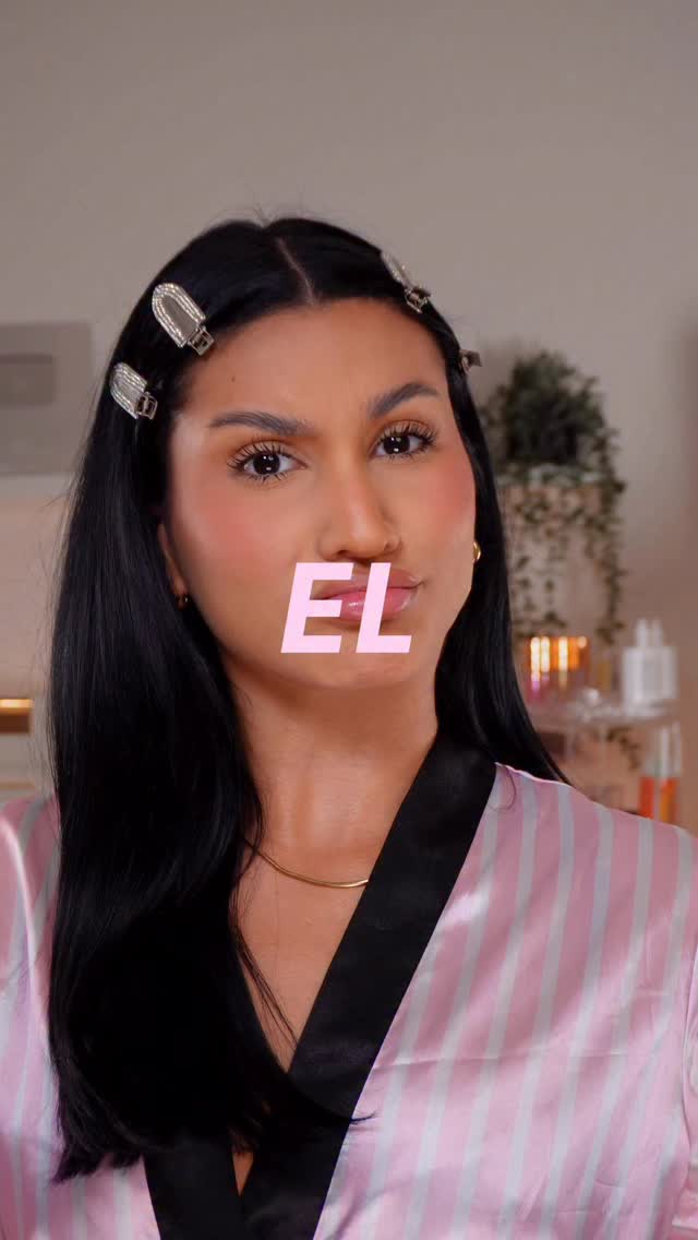 Vive. Beauty Facebook ad: Nosotros te ofrecemos los mejores kits para que…