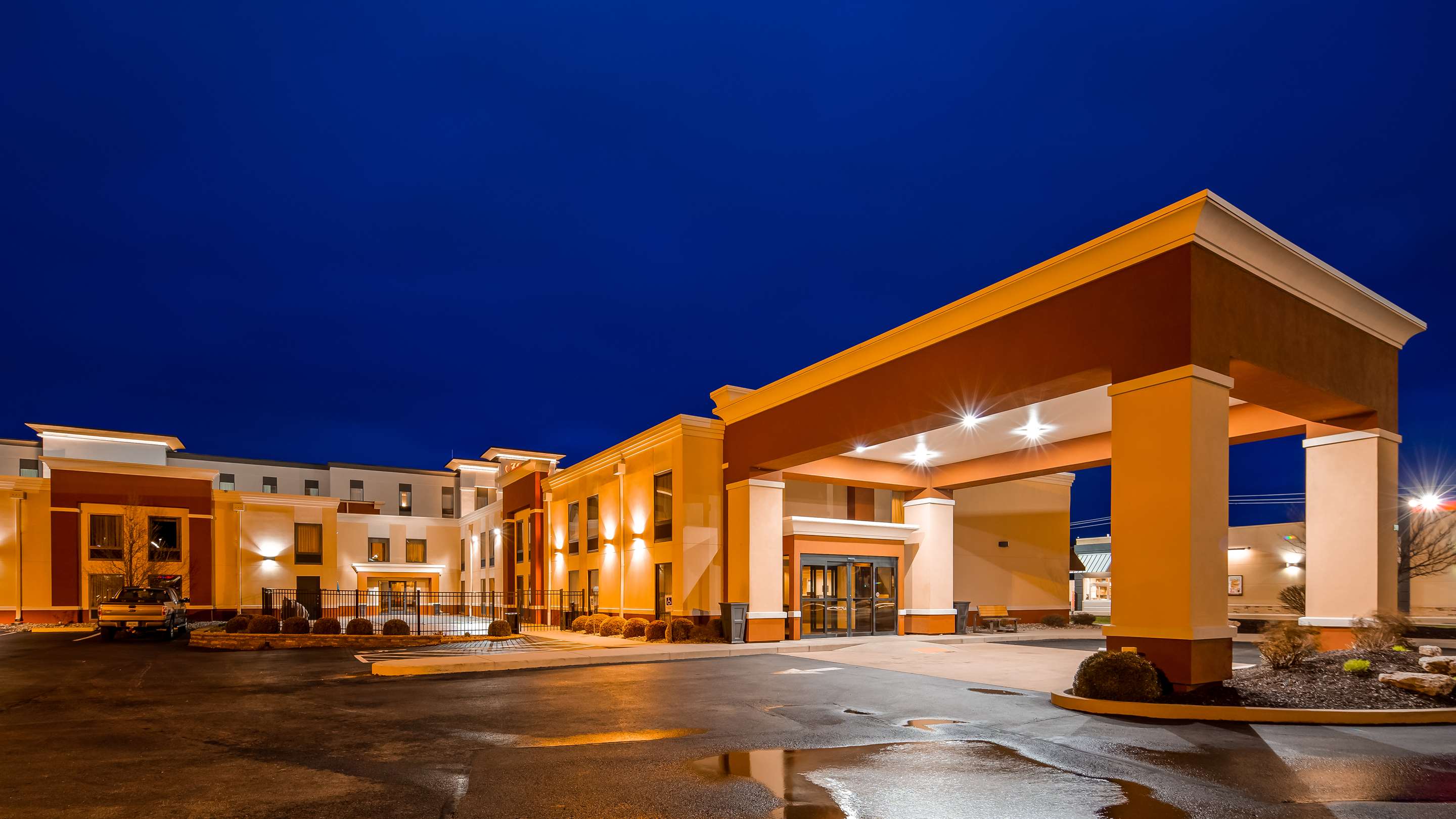 Best Western Hotels & Resorts Facebook ad