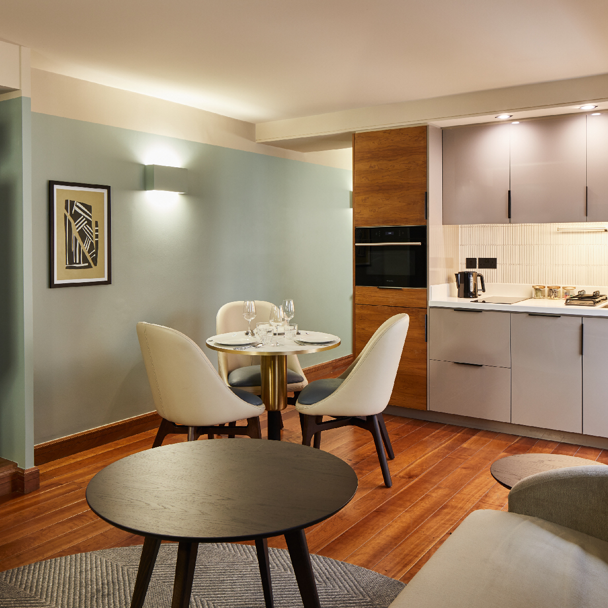 Master Aparthotel & Serviced Apartments Facebook ad