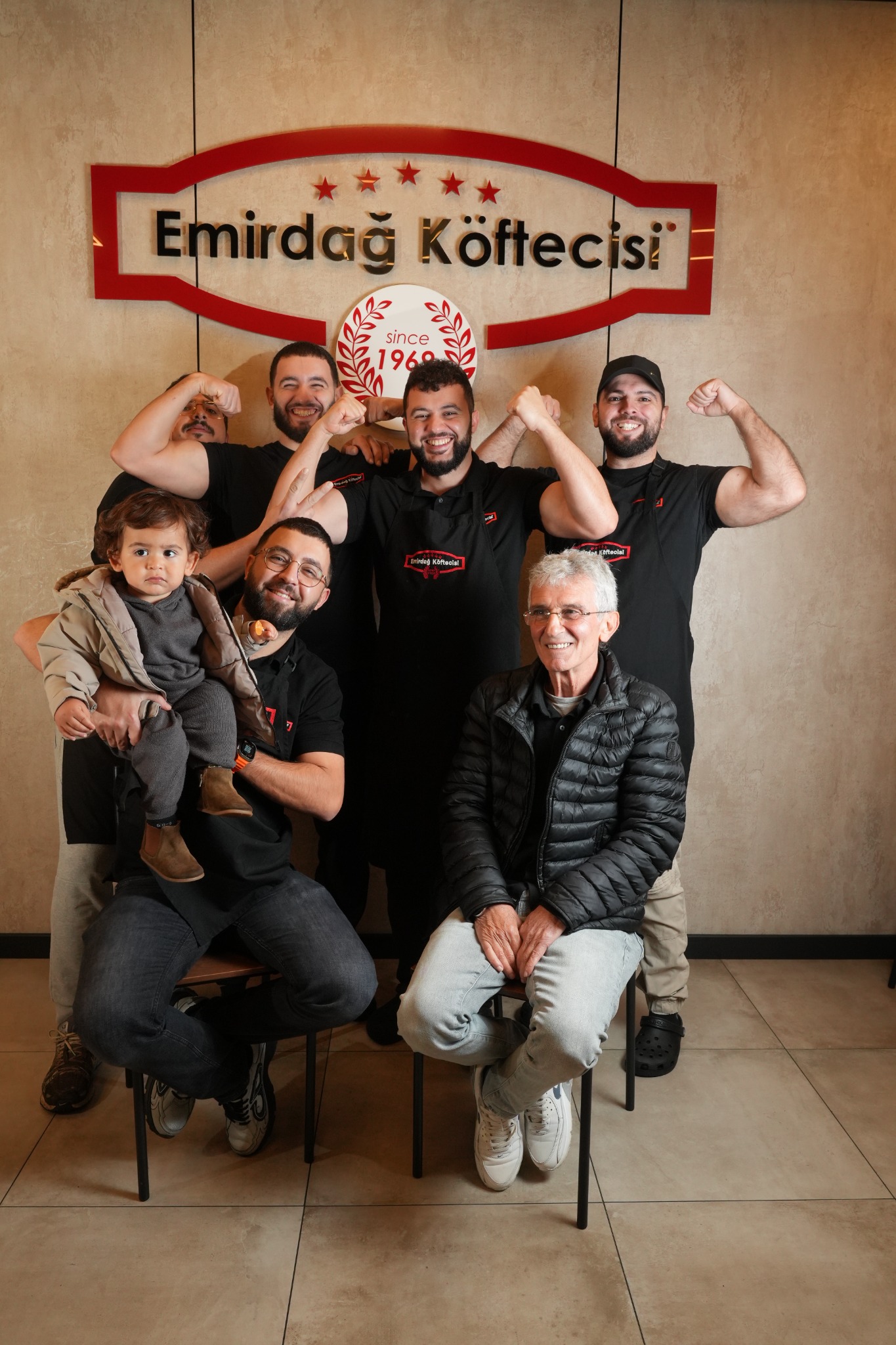 Emirdagkoftecisirotterdam Facebook ad: Denk je dat uit eten gaan in Rotterdam…