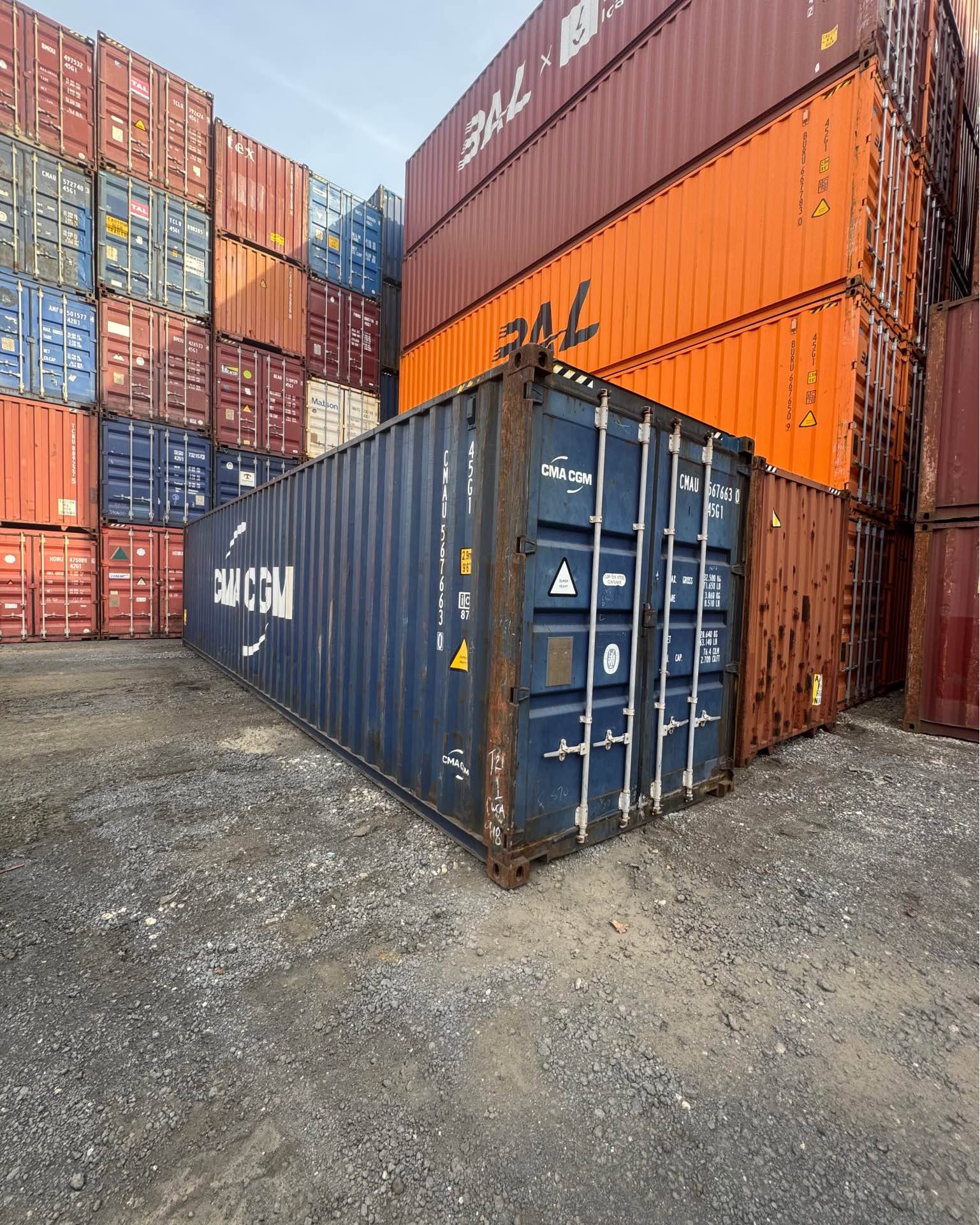 Ram Alvarez Facebook ad: 20’ & 40’ FT SHIPPING CONTAINERS USED/ STORAGE BOXES
