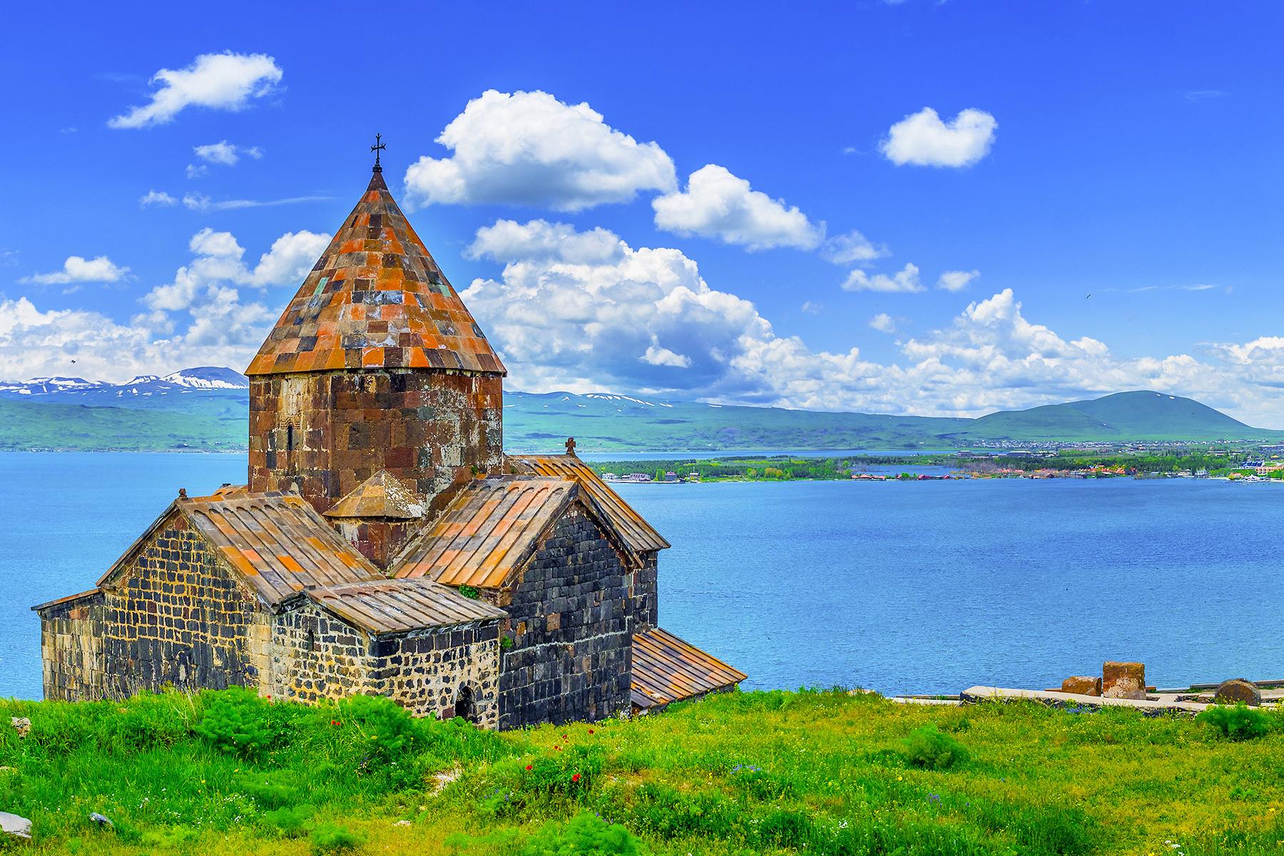 Arara - Tours to Caucasus Facebook ad