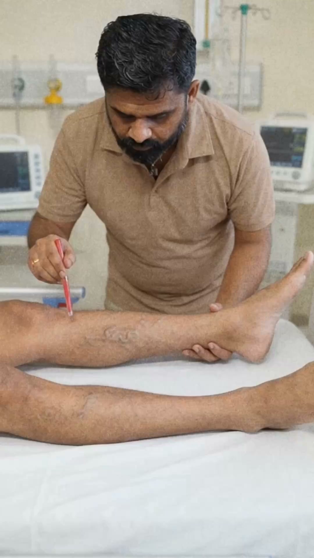 Krishna's Herbal & Ayurveda Facebook ad: 7 Ayurvedic Herbs for Vein Care
