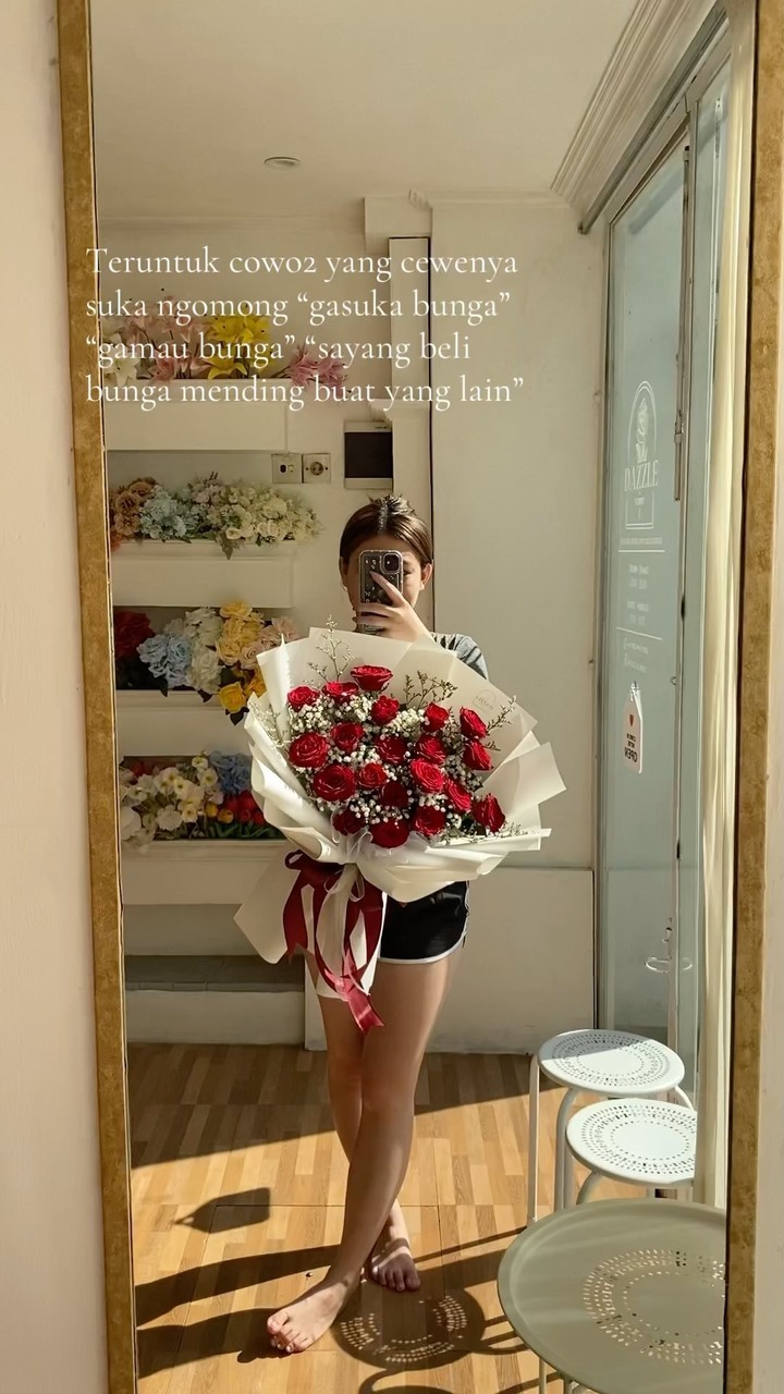 Dazzle Florist Facebook ad: Bener apa bener nih ciwiks2?