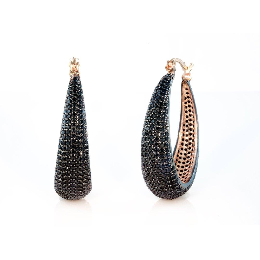 Tania Claire Australia Facebook ad: Some jewellery completes an outfit.