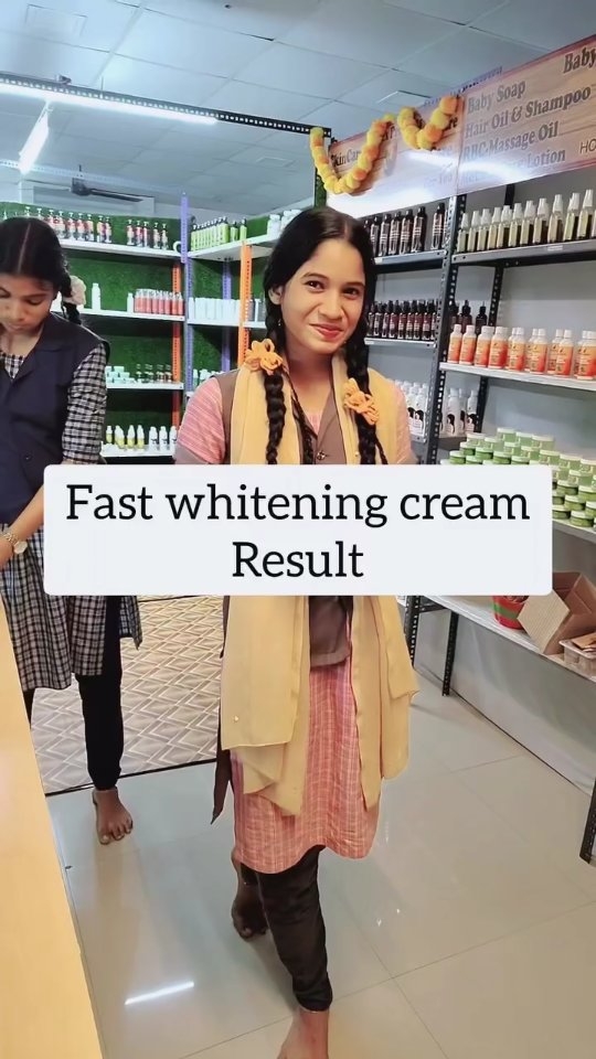 Hooshiyaa Facebook ad: Fast whitening kit Launching soon Result in 7…