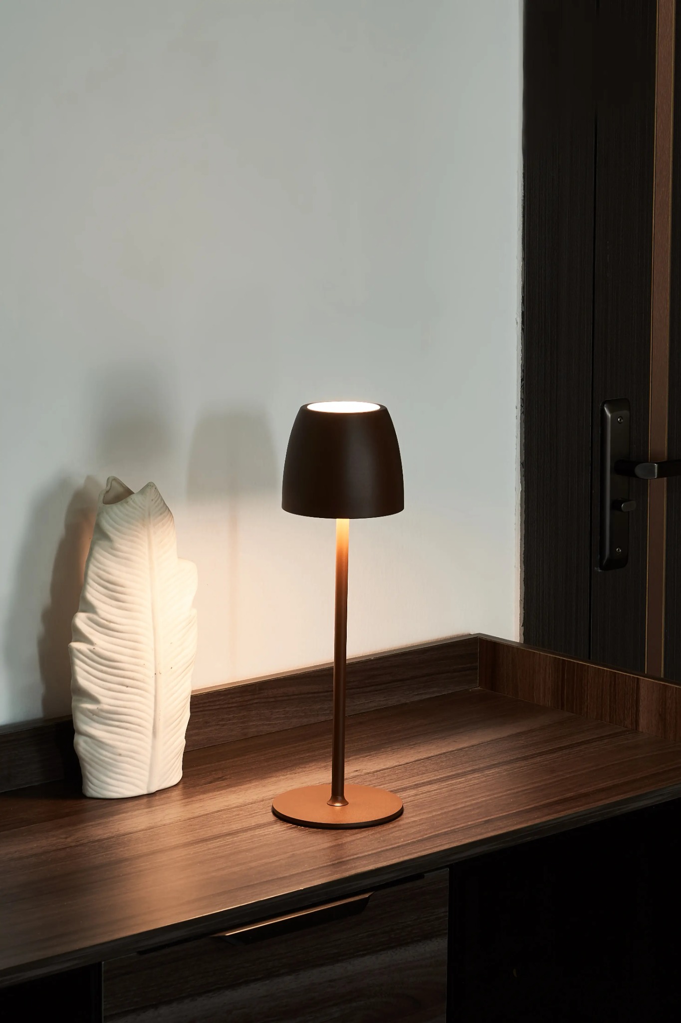 Creative.Lighting Facebook ad