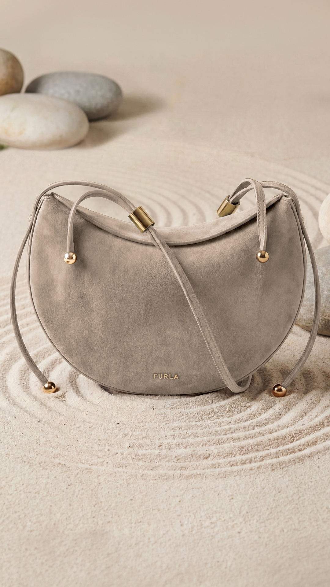 Furla Facebook ad