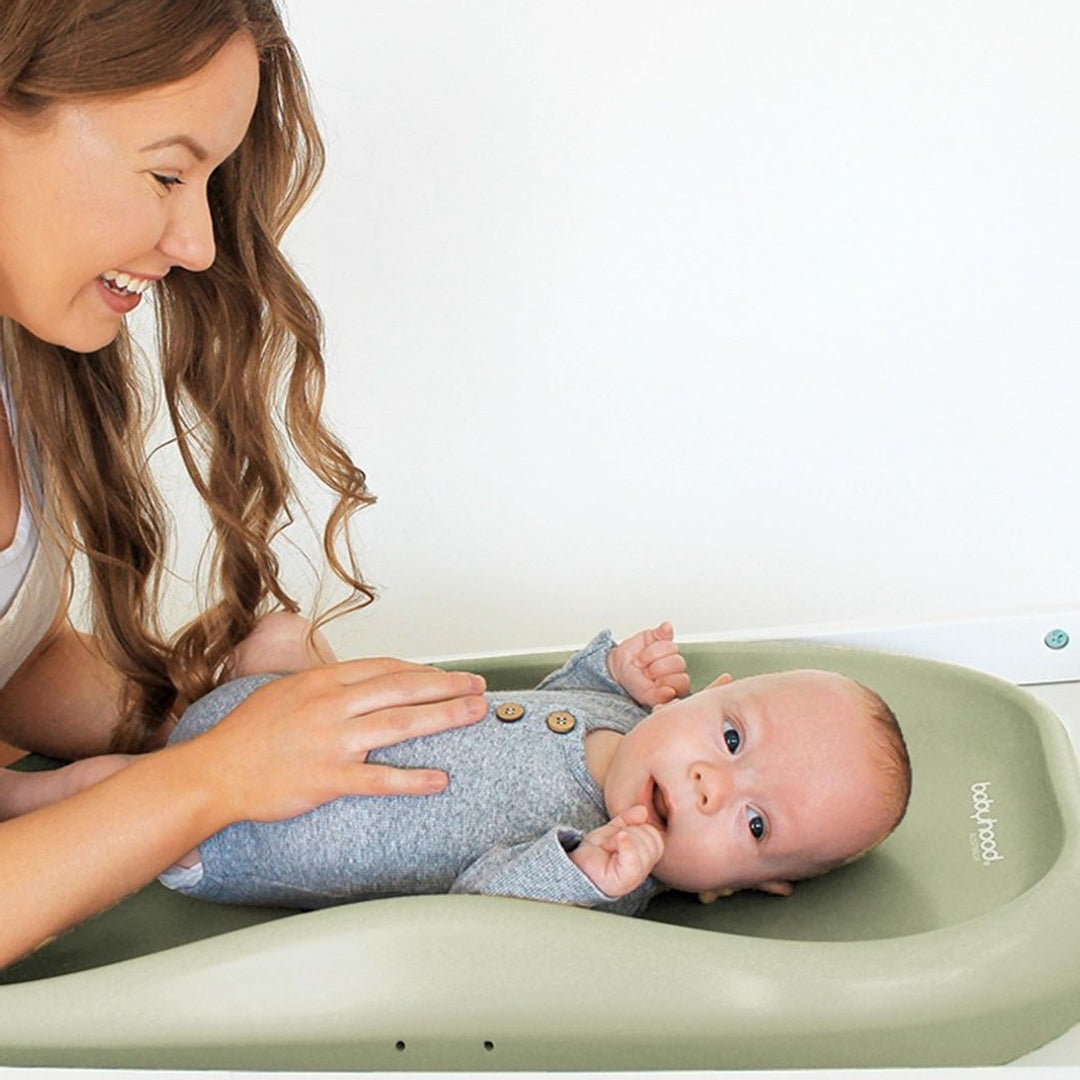 Babyhood New Zealand Facebook ad: Sitewide Sale
