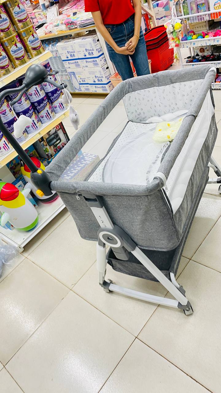 KIDS HOME BABY MART Facebook ad: បងៗ-ម៉ាក់ៗដែលត្រូវការសម្ភារៈត្រៀមសម្រាលនិងរបស់ប្រើប្រាស់ប្រ…