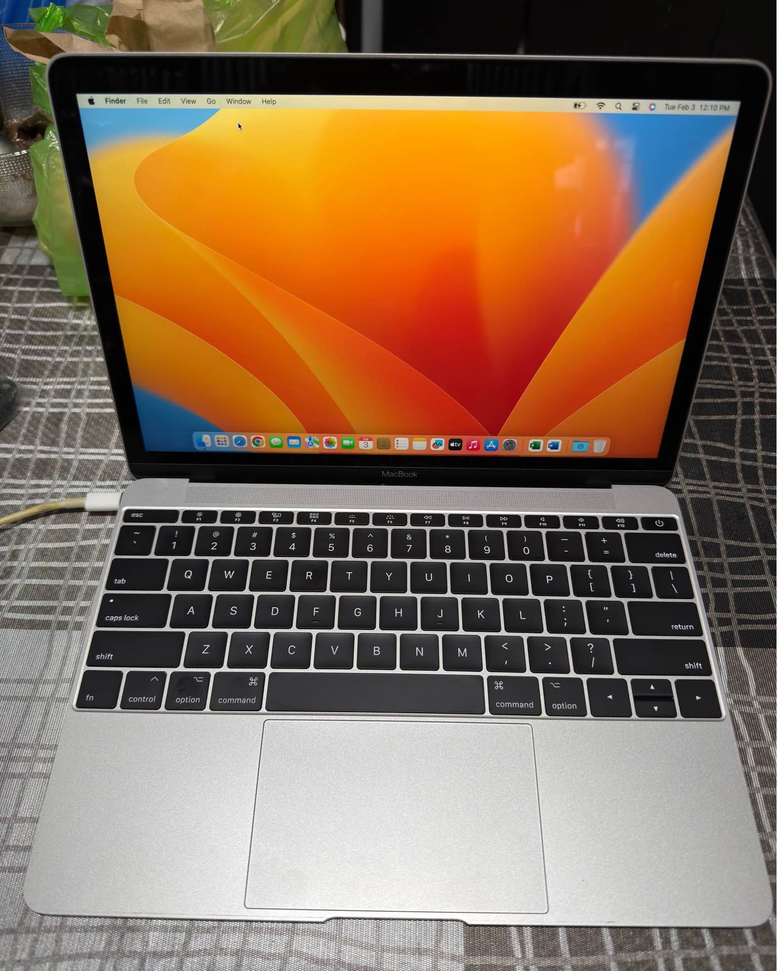 Jenmar Apple Facebook ad: Macbook 12 2017 i5 500GB MacOS Ventura