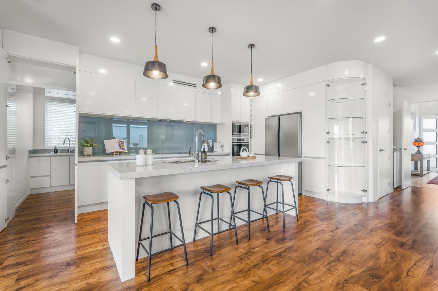 Tina Carr Real Estate - Harcourts Cooper & Co Facebook ad: Luxury, Space & Views in the Heart of Riverhead