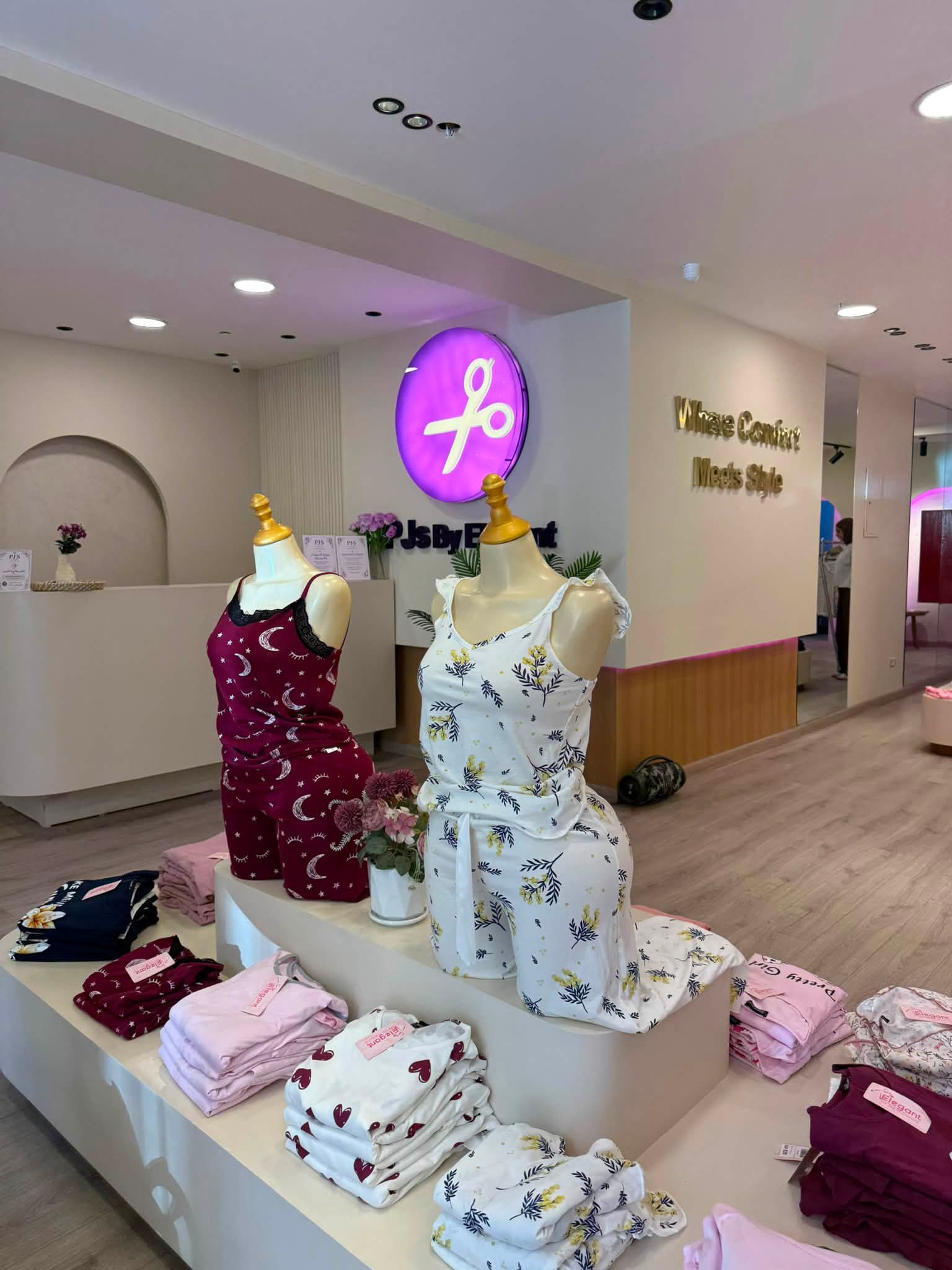 PJs Facebook ad: صور علي الطبيعة والاسعار: 395-650 جنيه بس