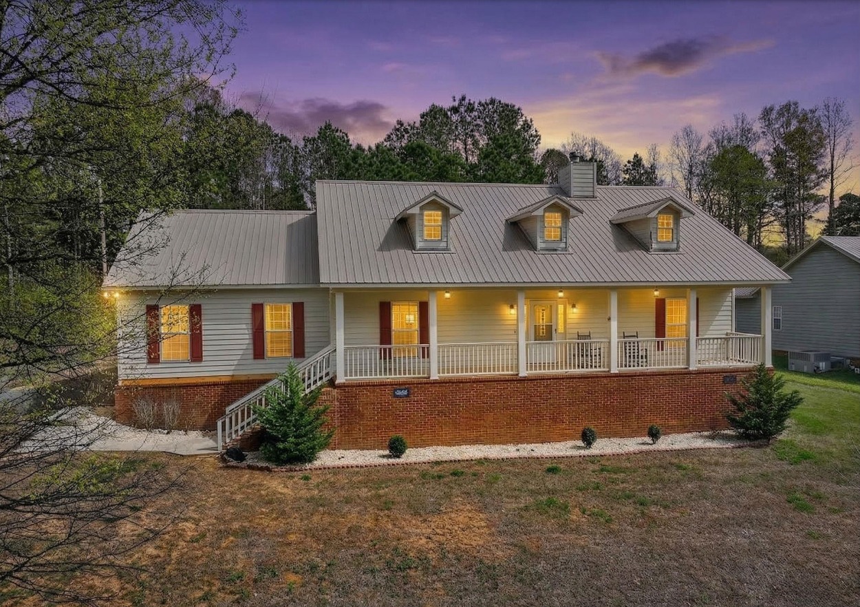 Trenten Hammond - South Towne Realtors Facebook ad