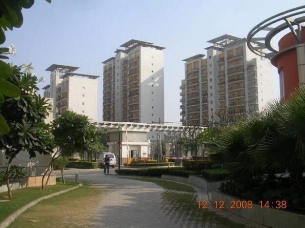 99acres Gurgaon Property Facebook ad