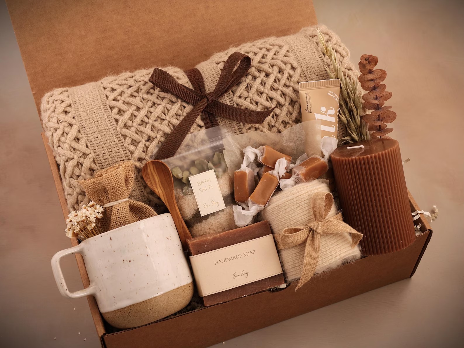 HadiaBox Facebook ad: More than a box, it’s a lifestyle rooted…