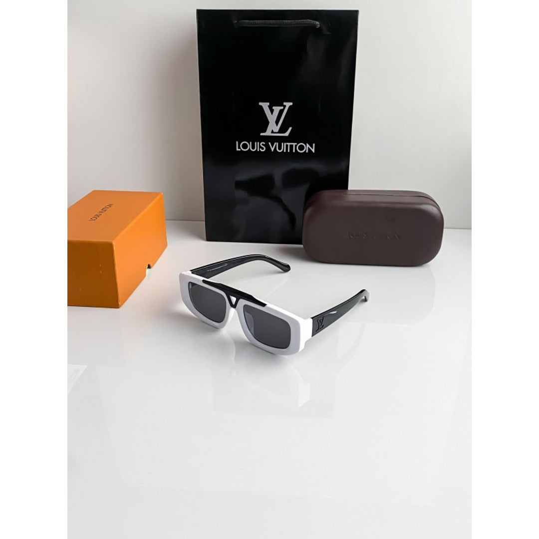 Luxurycarts.in Facebook ad: like this Not just sunglasses, it’s a vibe.
