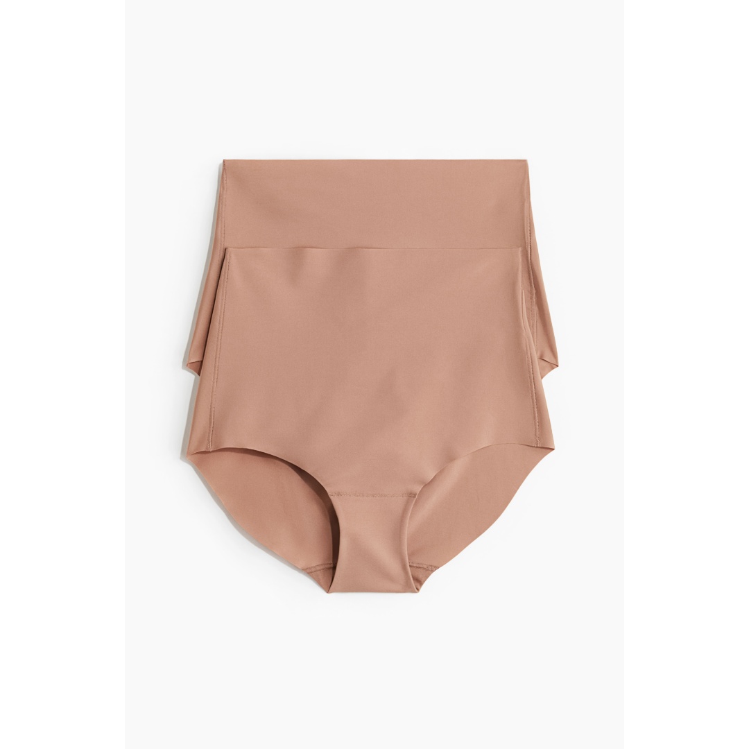 H&M Facebook ad: Hasta -70 %