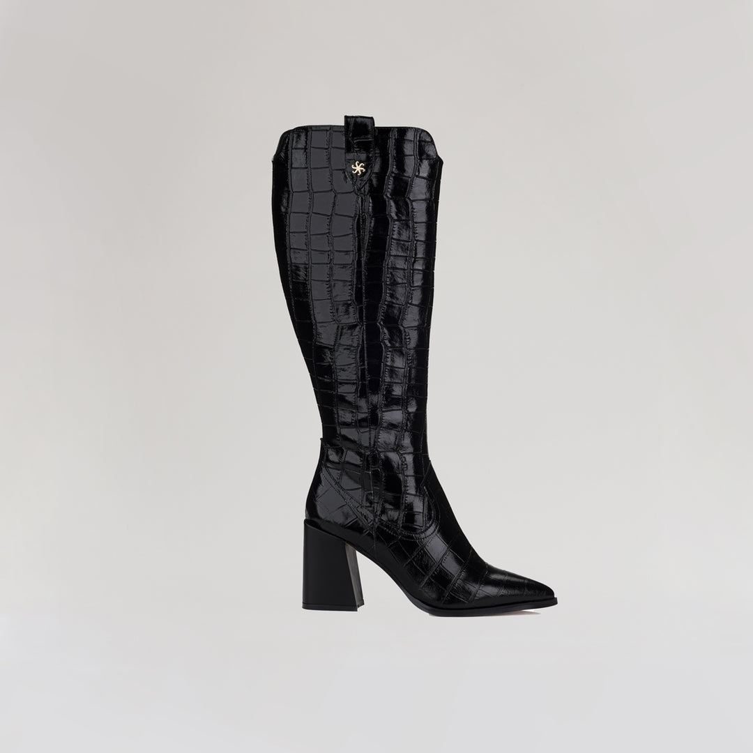 Felipe Rivera Shoes Facebook ad: Ups! Vimos que dejaste un articulo agregado al…